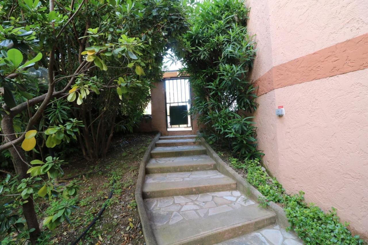 Studio With Beautiful Sea View And Direct Beach Access Cannes Exterior photo